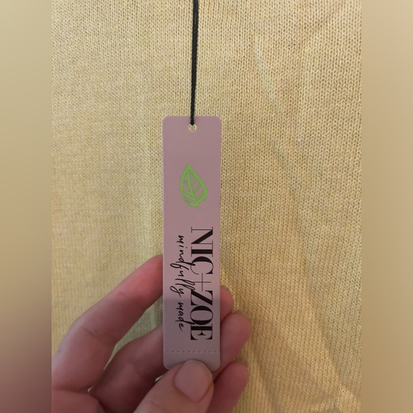 NWT Nic & Zoe Femme Sleeve Sweater in Citrus XS - Picture 3 of 5